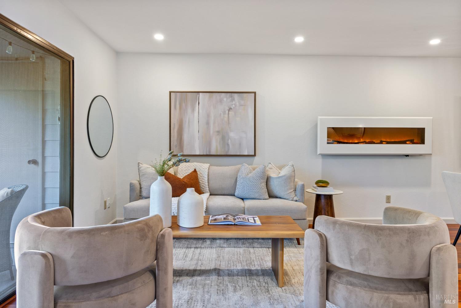 Detail Gallery Image 11 of 29 For 643 via Casitas Way, Greenbrae,  CA 94904 - 2 Beds | 2 Baths