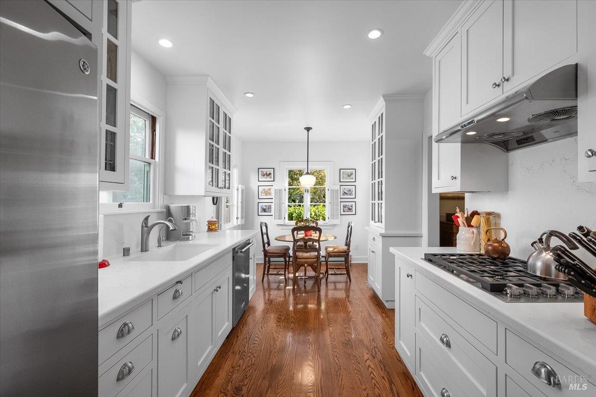 Detail Gallery Image 15 of 47 For 1805 Austin Way, Santa Rosa,  CA 95404 - 3 Beds | 2 Baths