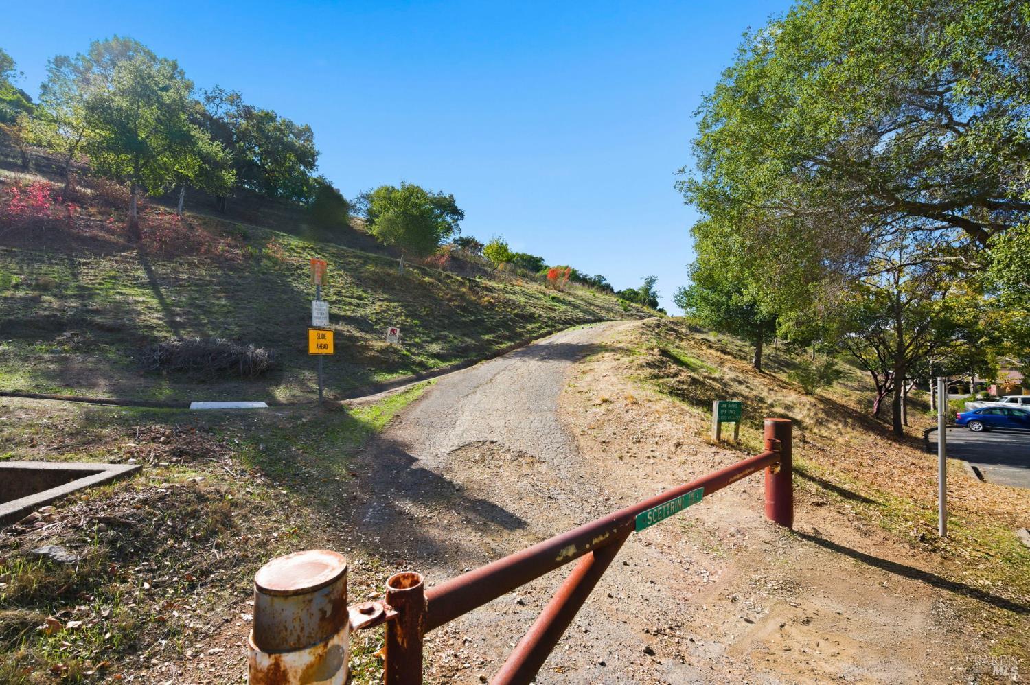 Detail Gallery Image 16 of 26 For 35 Village Cir, San Rafael,  CA 94903 - 1 Beds | 1 Baths