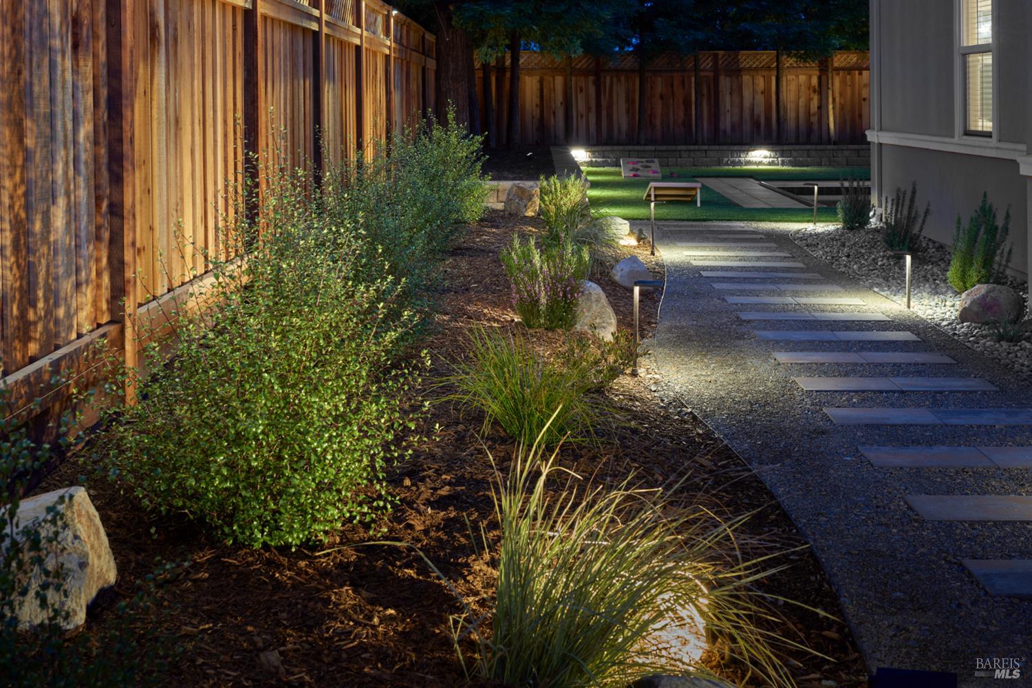 Detail Gallery Image 61 of 71 For 125 Savannah Way, Windsor,  CA 95492 - 5 Beds | 5 Baths