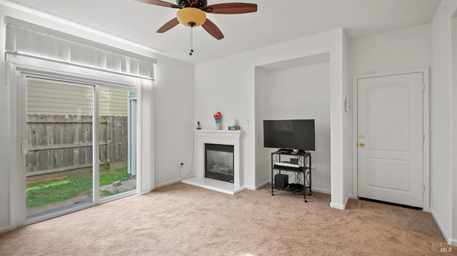 Detail Gallery Image 17 of 40 For 915 Liberty Dr, Suisun City,  CA 94585 - 4 Beds | 2/1 Baths