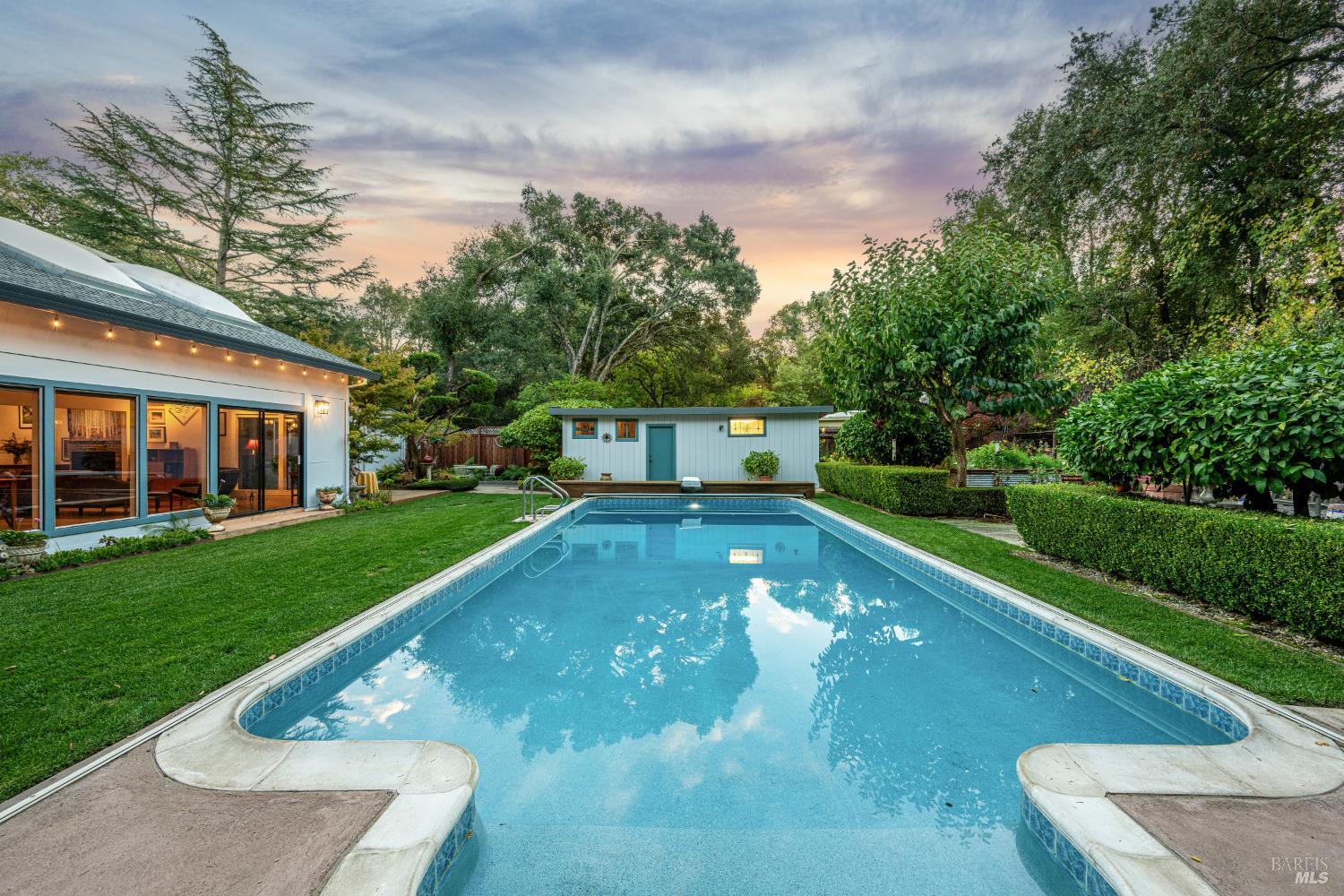 Detail Gallery Image 17 of 63 For 1030 Yell Ln, Glen Ellen,  CA 95442 - 3 Beds | 3 Baths