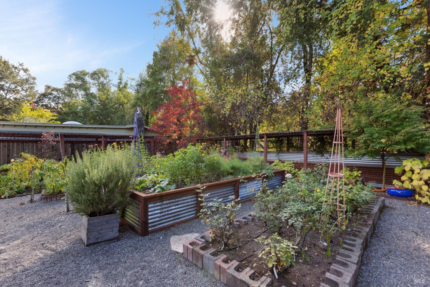 Detail Gallery Image 50 of 63 For 1030 Yell Ln, Glen Ellen,  CA 95442 - 3 Beds | 3 Baths