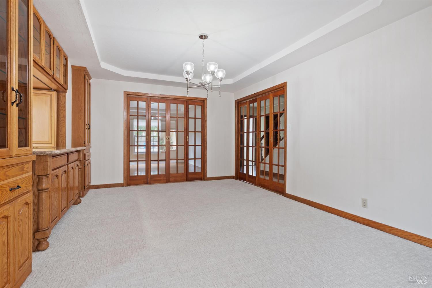 Detail Gallery Image 6 of 30 For 811 D St, Petaluma,  CA 94952 - 4 Beds | 3 Baths