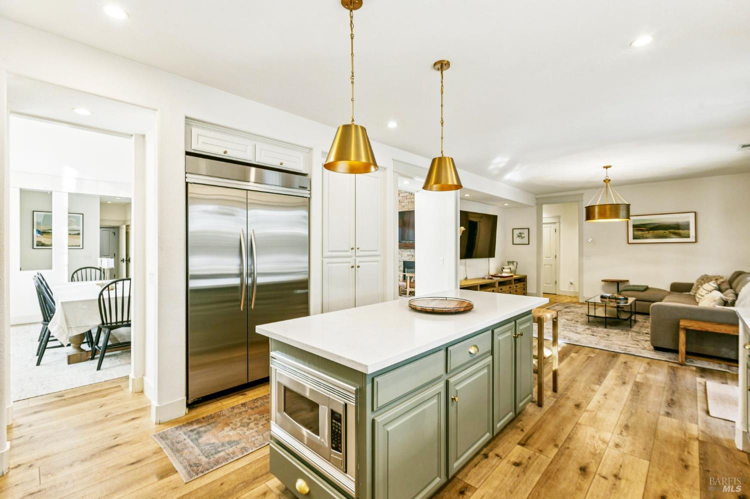 Detail Gallery Image 14 of 71 For 125 Savannah Way, Windsor,  CA 95492 - 5 Beds | 5 Baths