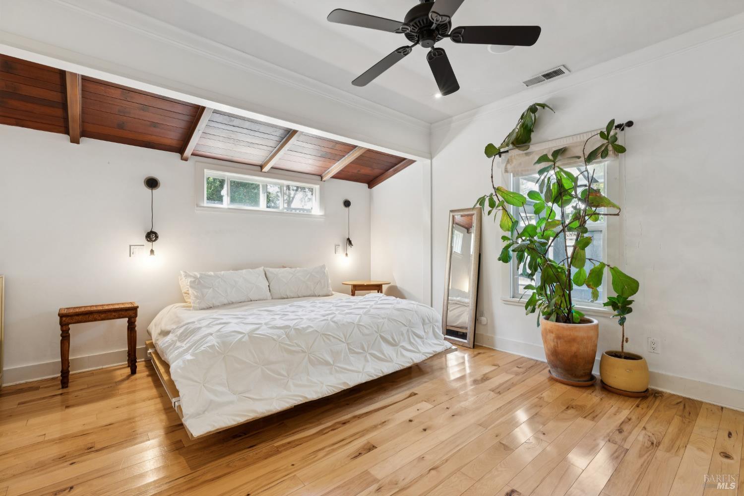 Detail Gallery Image 18 of 42 For 18470 Lucas Ave, Sonoma,  CA 95476 - 2 Beds | 1 Baths