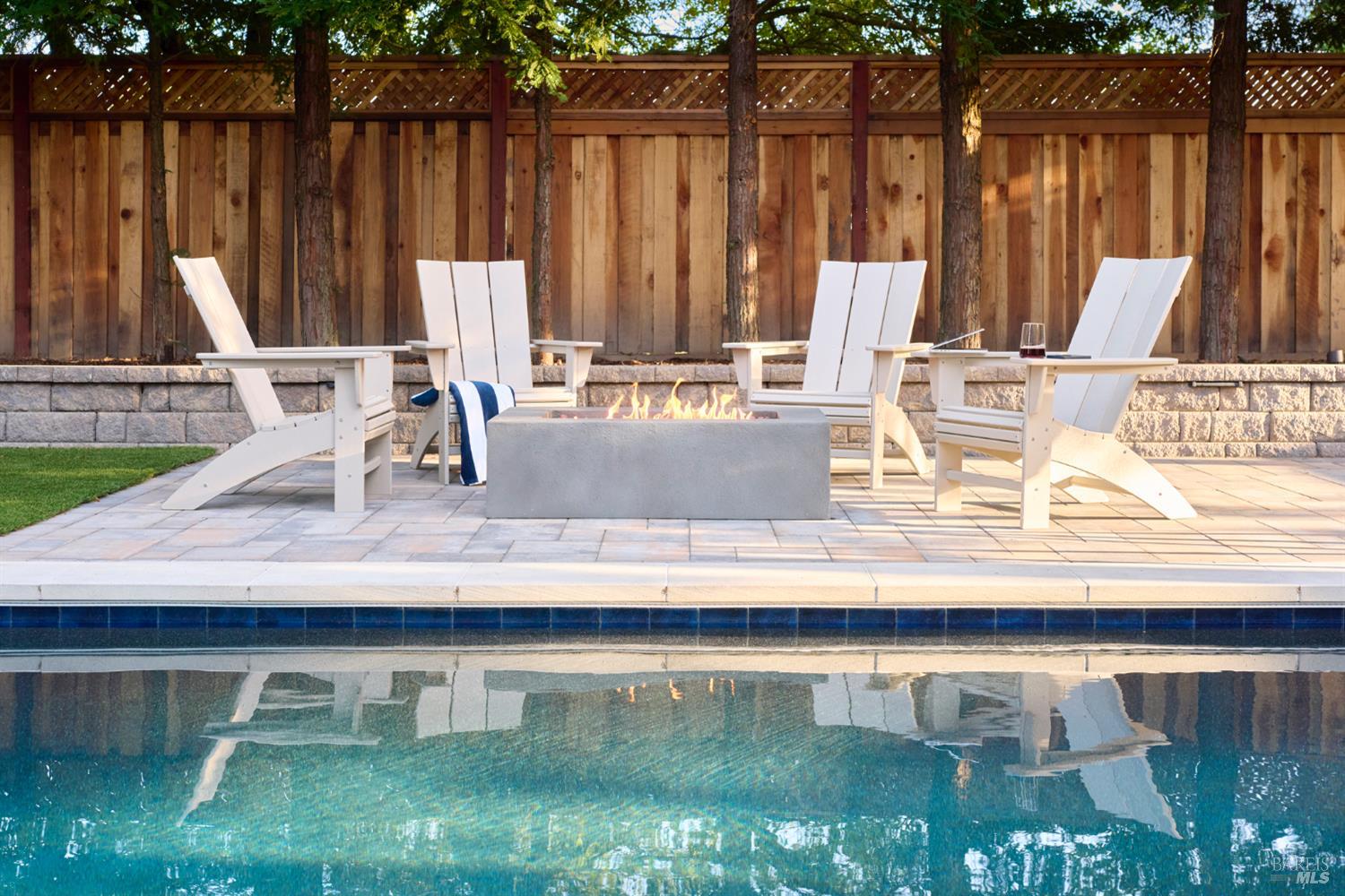 Detail Gallery Image 22 of 71 For 125 Savannah Way, Windsor,  CA 95492 - 5 Beds | 5 Baths