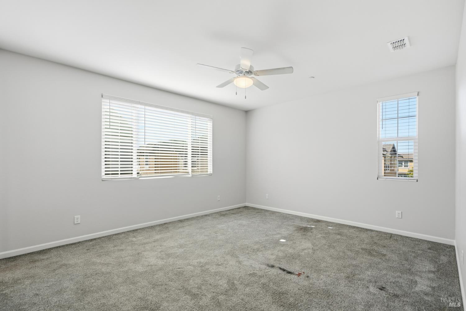 Detail Gallery Image 23 of 46 For 2008 Karen Pl, Rohnert Park,  CA 94928 - 5 Beds | 3 Baths