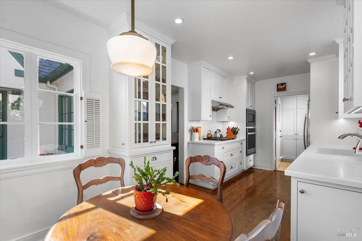 Detail Gallery Image 14 of 47 For 1805 Austin Way, Santa Rosa,  CA 95404 - 3 Beds | 2 Baths