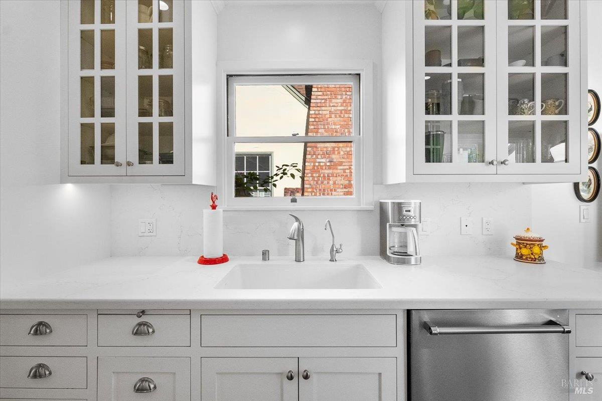 Detail Gallery Image 18 of 47 For 1805 Austin Way, Santa Rosa,  CA 95404 - 3 Beds | 2 Baths