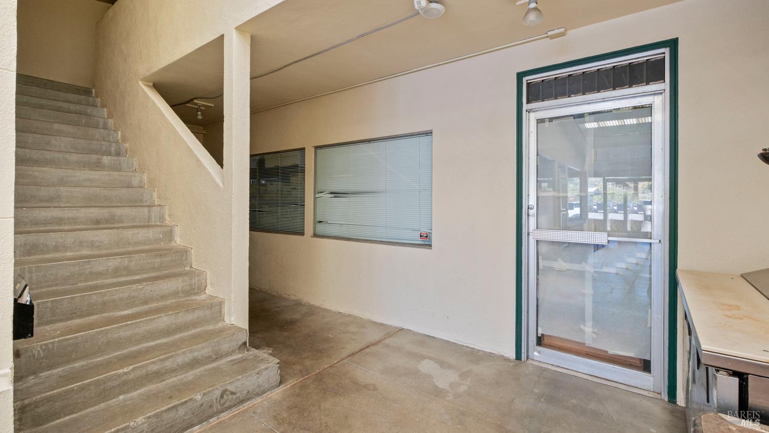 Detail Gallery Image 20 of 31 For 633 Del Ganado Rd, San Rafael,  CA 94903 - – Beds | – Baths