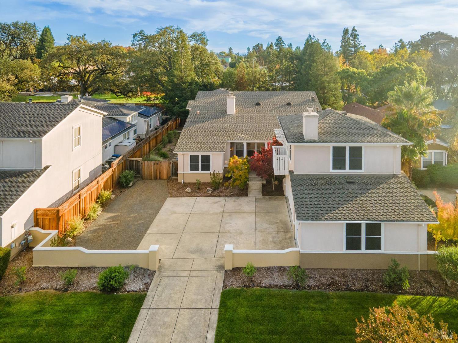 Detail Gallery Image 54 of 71 For 125 Savannah Way, Windsor,  CA 95492 - 5 Beds | 5 Baths