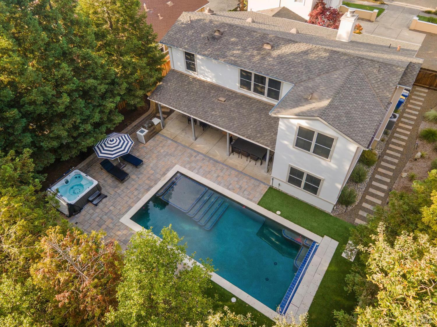 Detail Gallery Image 56 of 71 For 125 Savannah Way, Windsor,  CA 95492 - 5 Beds | 5 Baths