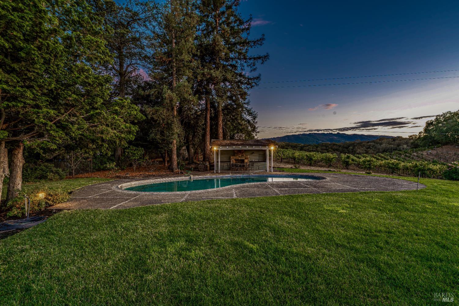 Detail Gallery Image 49 of 75 For 1790 Warm Springs Rd, Glen Ellen,  CA 95442 - 3 Beds | 3/1 Baths