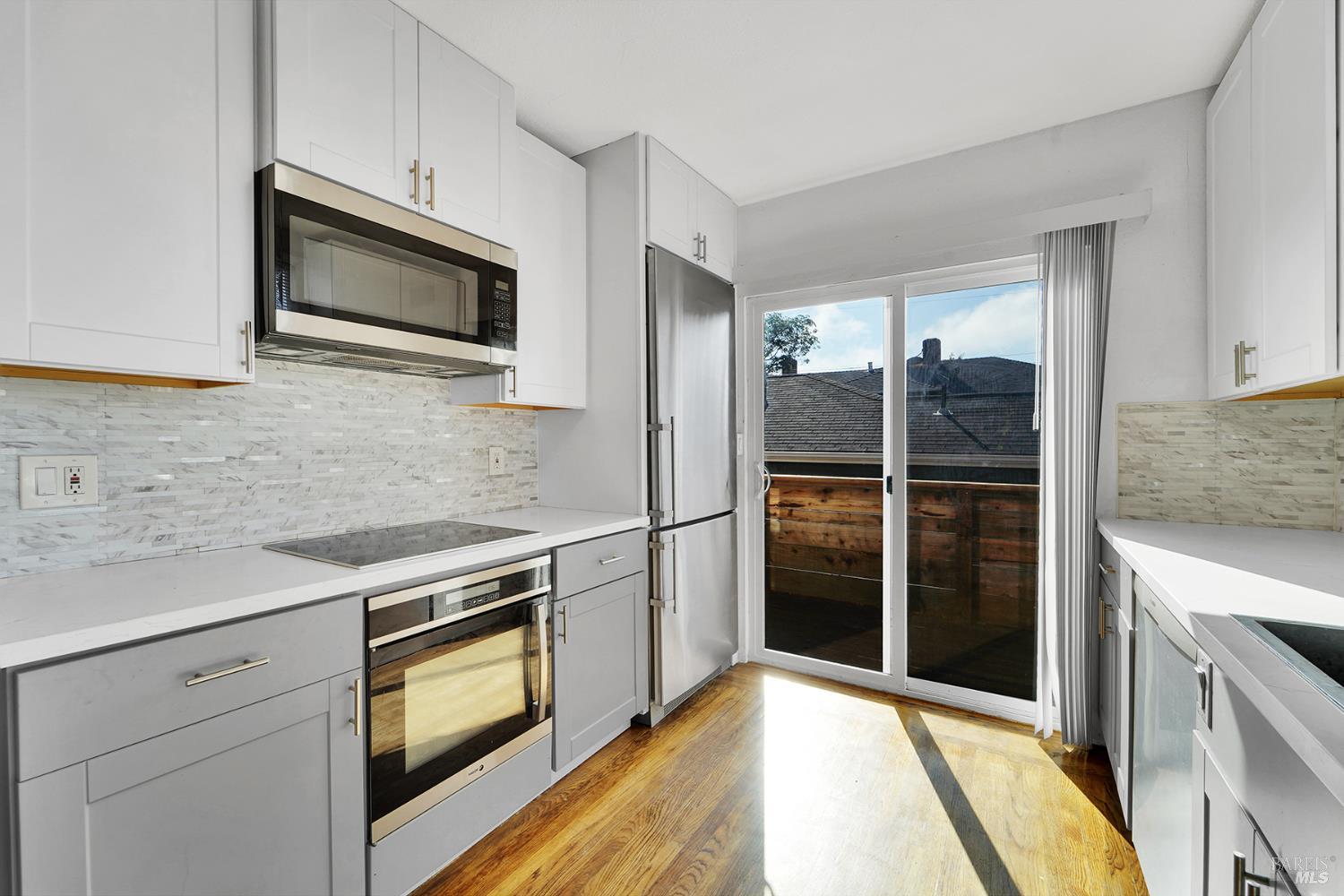 Detail Gallery Image 7 of 25 For 495 Key Blvd, Richmond,  CA 94804 - 0 Beds | 2 Baths