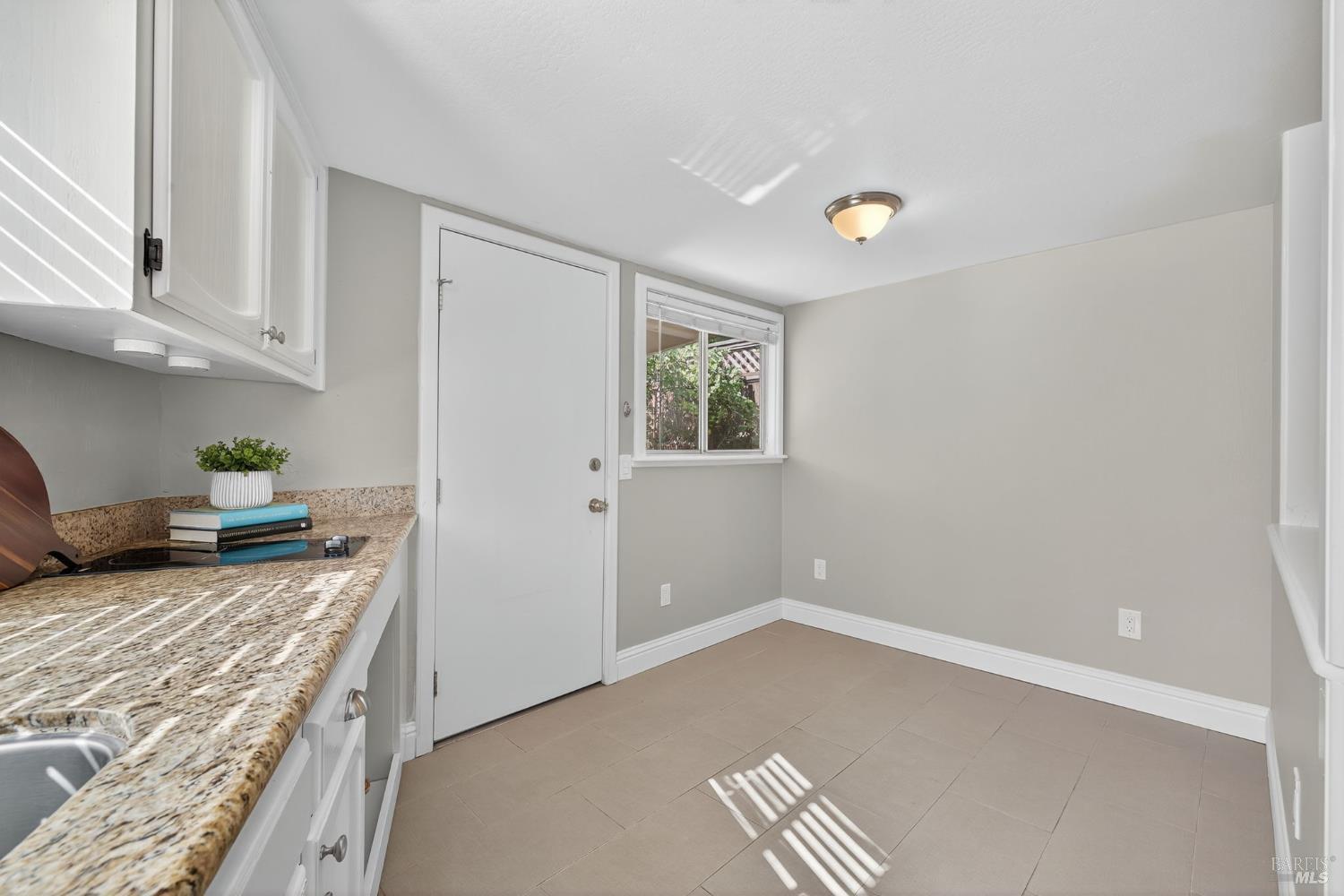 Detail Gallery Image 40 of 53 For 575 La Verne Ave, Santa Rosa,  CA 95404 - 3 Beds | 2 Baths