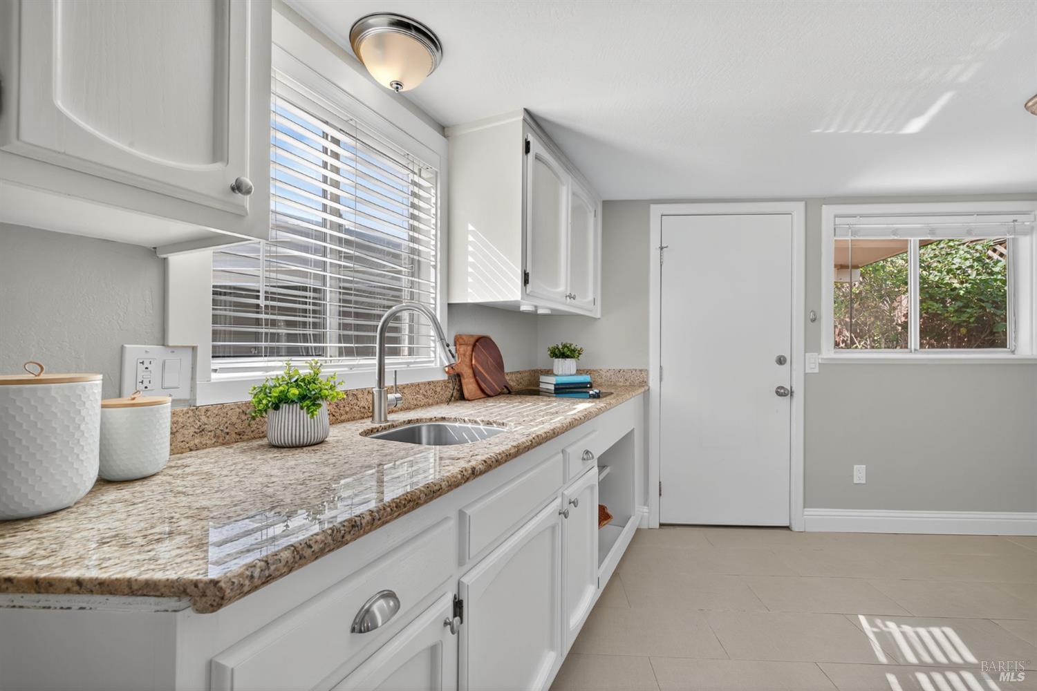 Detail Gallery Image 39 of 53 For 575 La Verne Ave, Santa Rosa,  CA 95404 - 3 Beds | 2 Baths