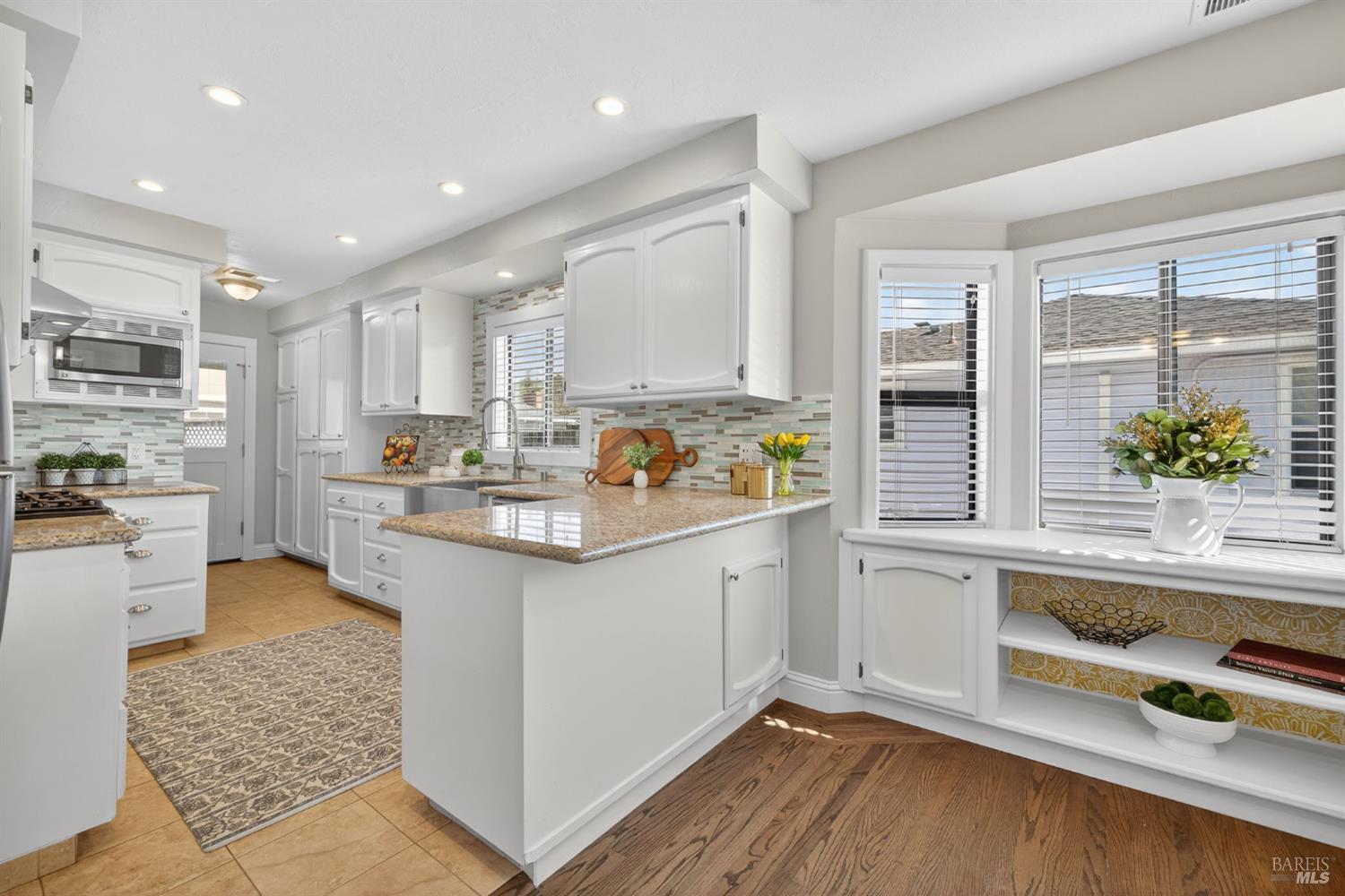 Detail Gallery Image 18 of 53 For 575 La Verne Ave, Santa Rosa,  CA 95404 - 3 Beds | 2 Baths