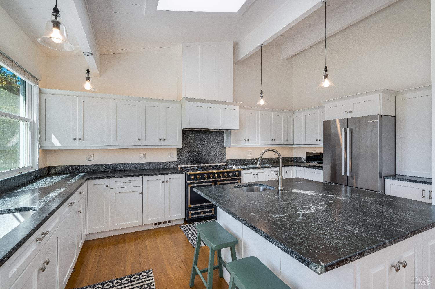 Detail Gallery Image 15 of 75 For 1790 Warm Springs Rd, Glen Ellen,  CA 95442 - 3 Beds | 3/1 Baths