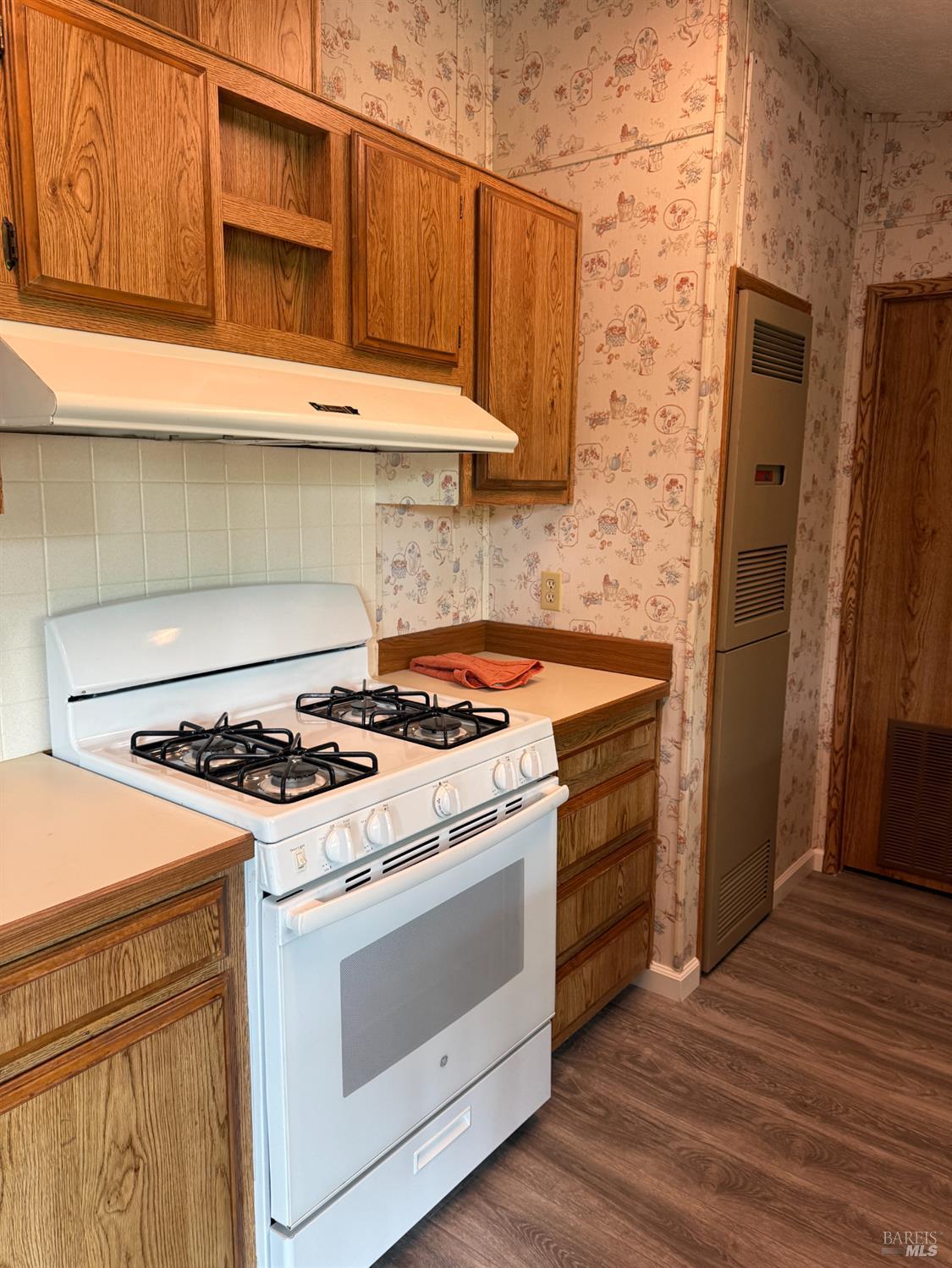 Detail Gallery Image 6 of 24 For 4555 Robinson Rd, Vacaville,  CA 95688 - 2 Beds | 2 Baths