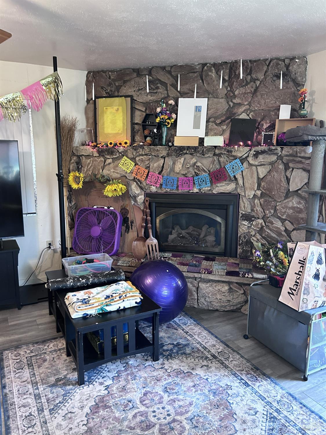 Detail Gallery Image 9 of 40 For 290 Robles Dr, Lakeport,  CA 95453 - 3 Beds | 2 Baths