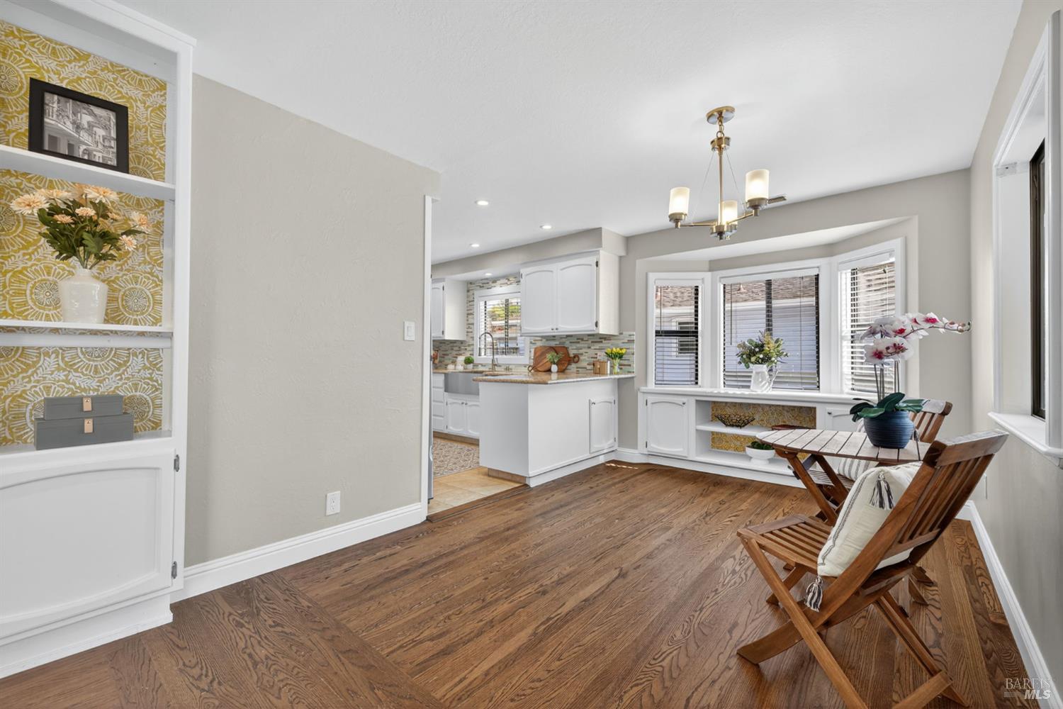 Detail Gallery Image 15 of 53 For 575 La Verne Ave, Santa Rosa,  CA 95404 - 3 Beds | 2 Baths