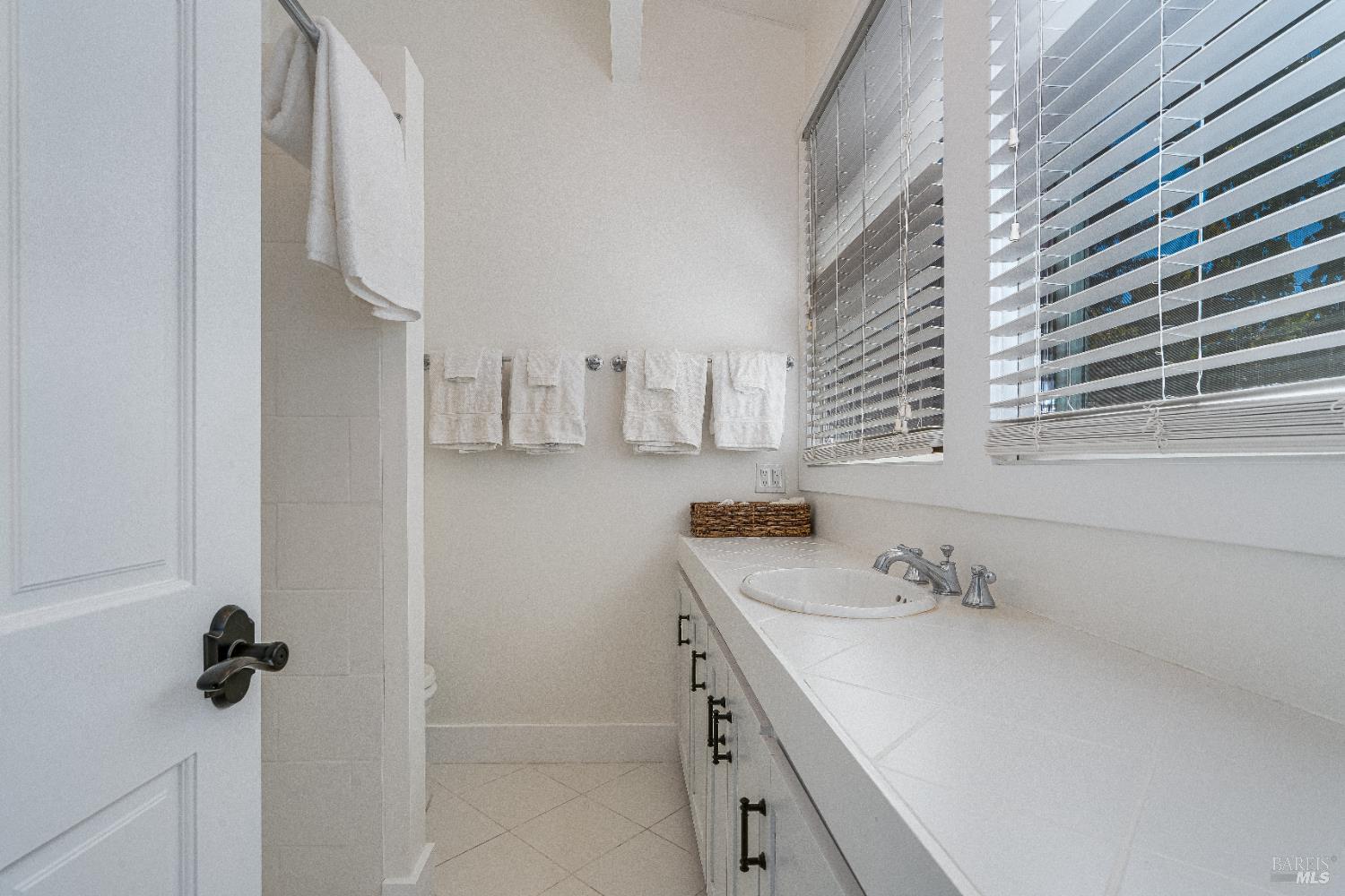 Detail Gallery Image 42 of 75 For 1790 Warm Springs Rd, Glen Ellen,  CA 95442 - 3 Beds | 3/1 Baths