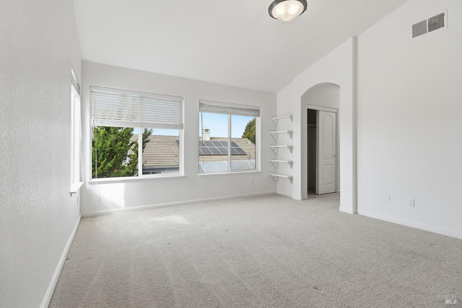 Detail Gallery Image 23 of 36 For 1845 Sandstone Dr, Petaluma,  CA 94954 - 4 Beds | 2/1 Baths