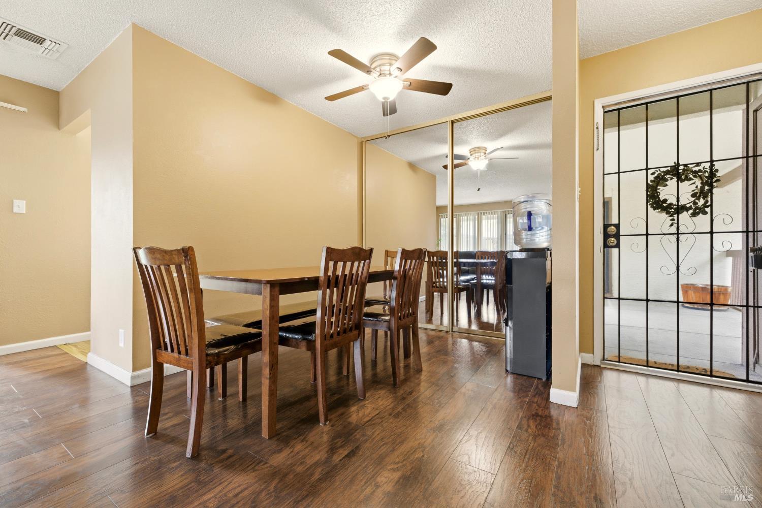 Detail Gallery Image 6 of 24 For 1707 Mahogany Way #63,  Antioch,  CA 94509 - 2 Beds | 2 Baths