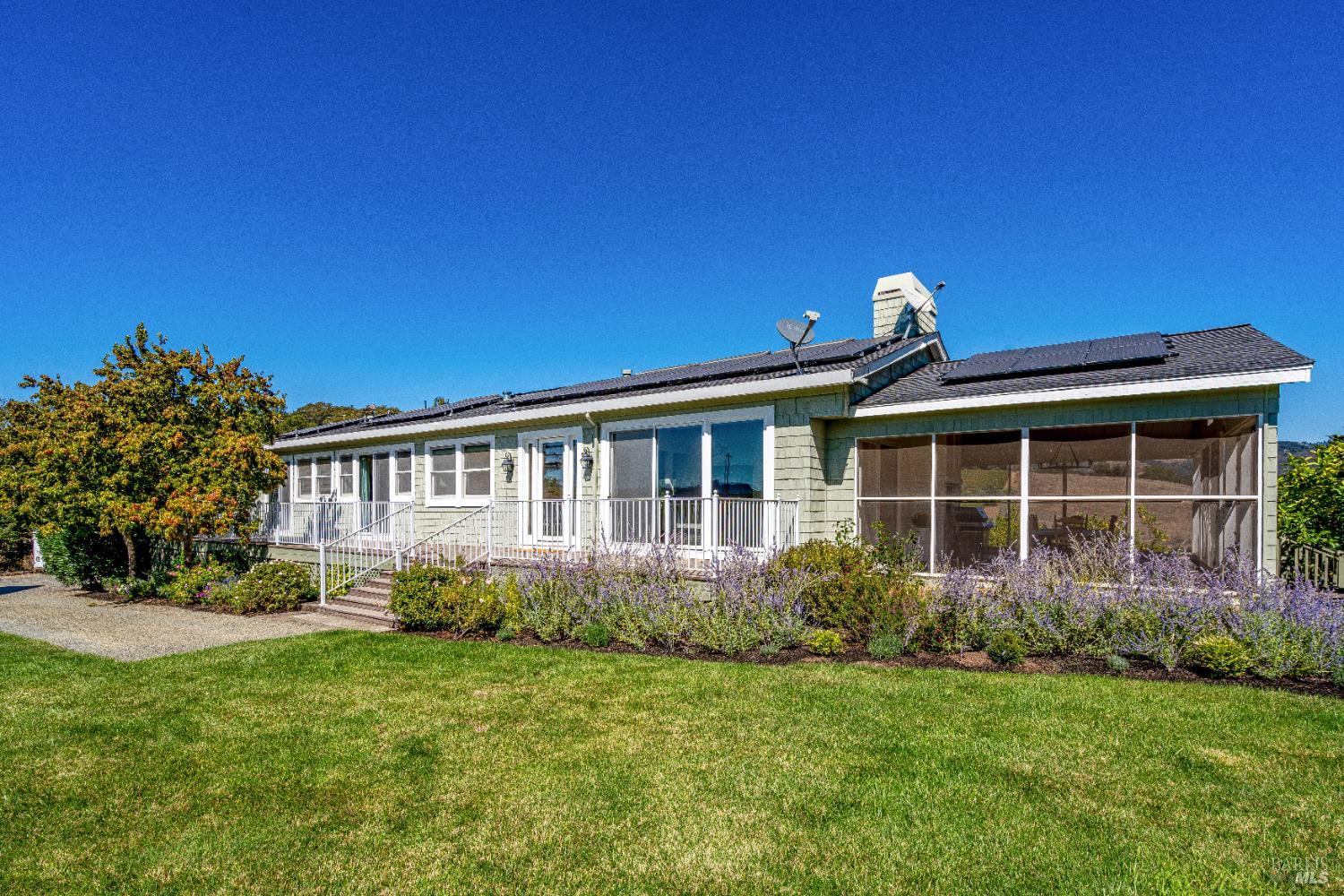 Detail Gallery Image 5 of 75 For 1790 Warm Springs Rd, Glen Ellen,  CA 95442 - 3 Beds | 3/1 Baths