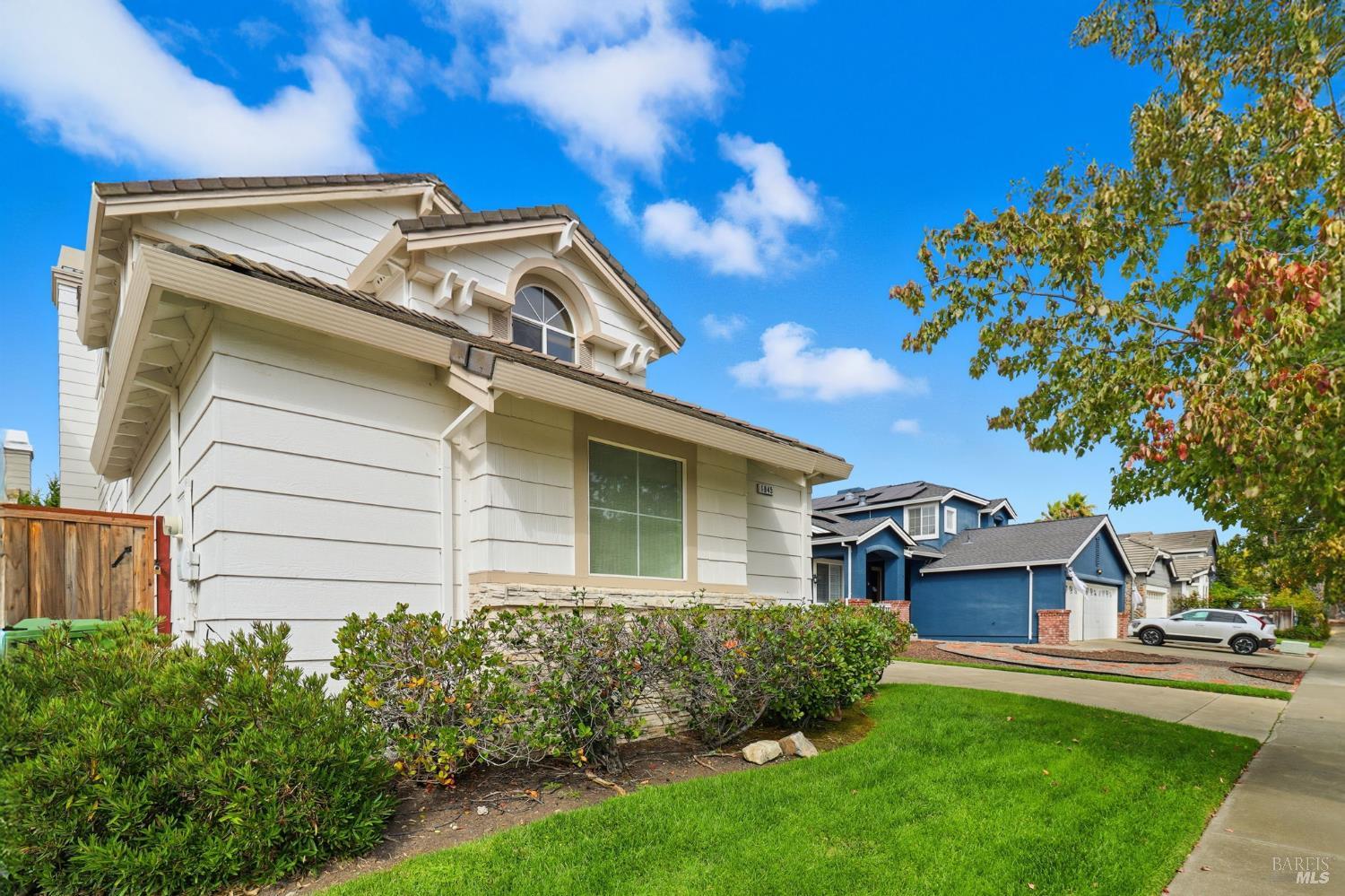 Detail Gallery Image 5 of 36 For 1845 Sandstone Dr, Petaluma,  CA 94954 - 4 Beds | 2/1 Baths