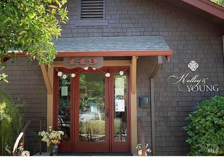 Detail Gallery Image 10 of 16 For 119 S Cloverdale Blvd, Cloverdale,  CA 95425 - – Beds | – Baths