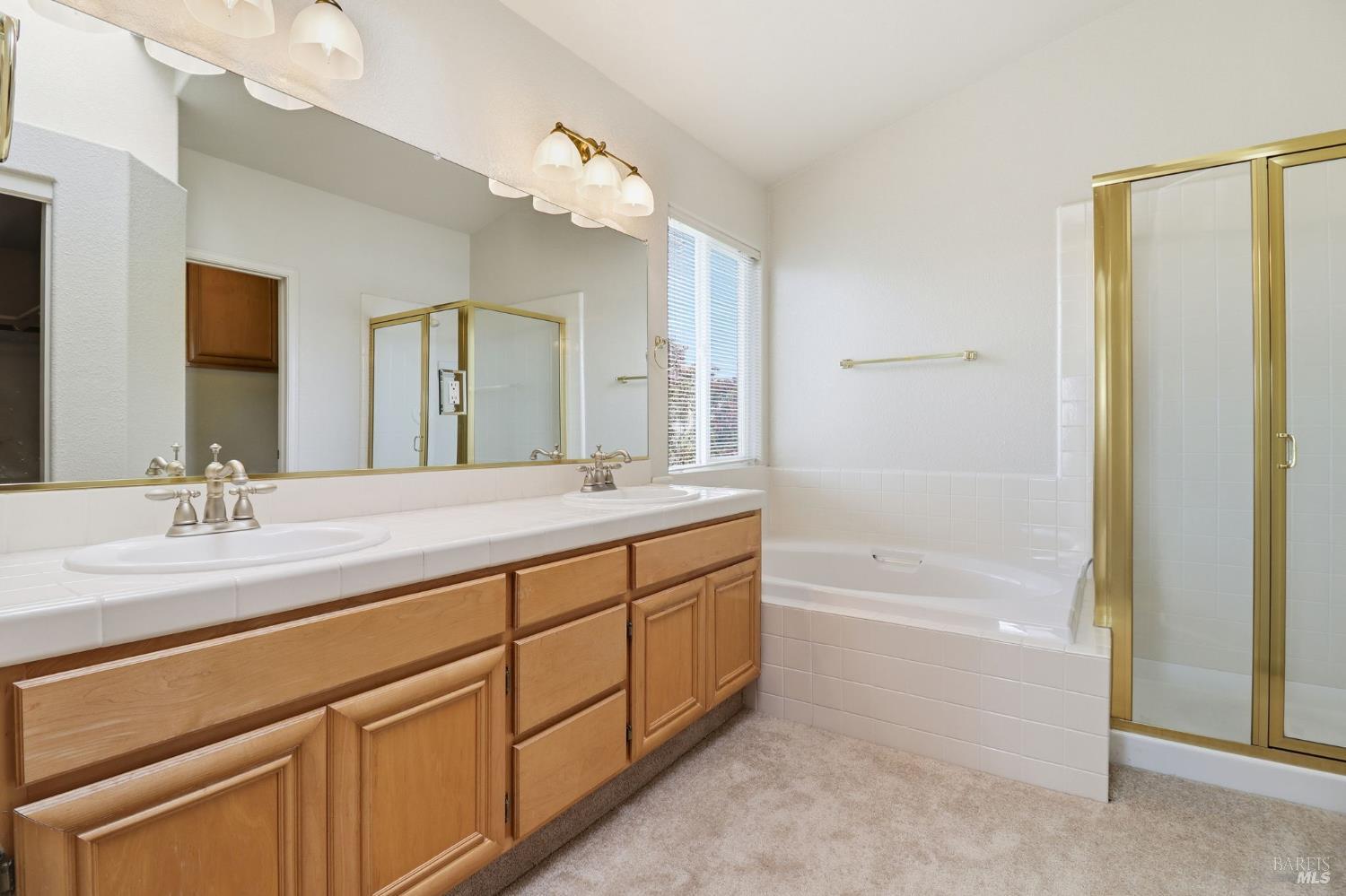 Detail Gallery Image 29 of 36 For 1845 Sandstone Dr, Petaluma,  CA 94954 - 4 Beds | 2/1 Baths