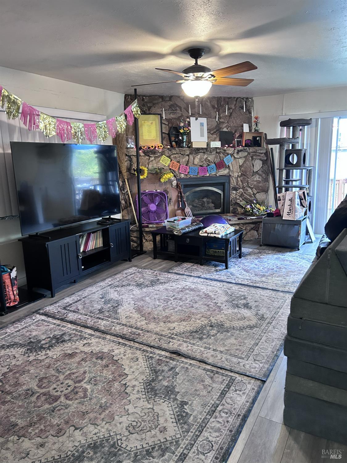 Detail Gallery Image 11 of 40 For 290 Robles Dr, Lakeport,  CA 95453 - 3 Beds | 2 Baths