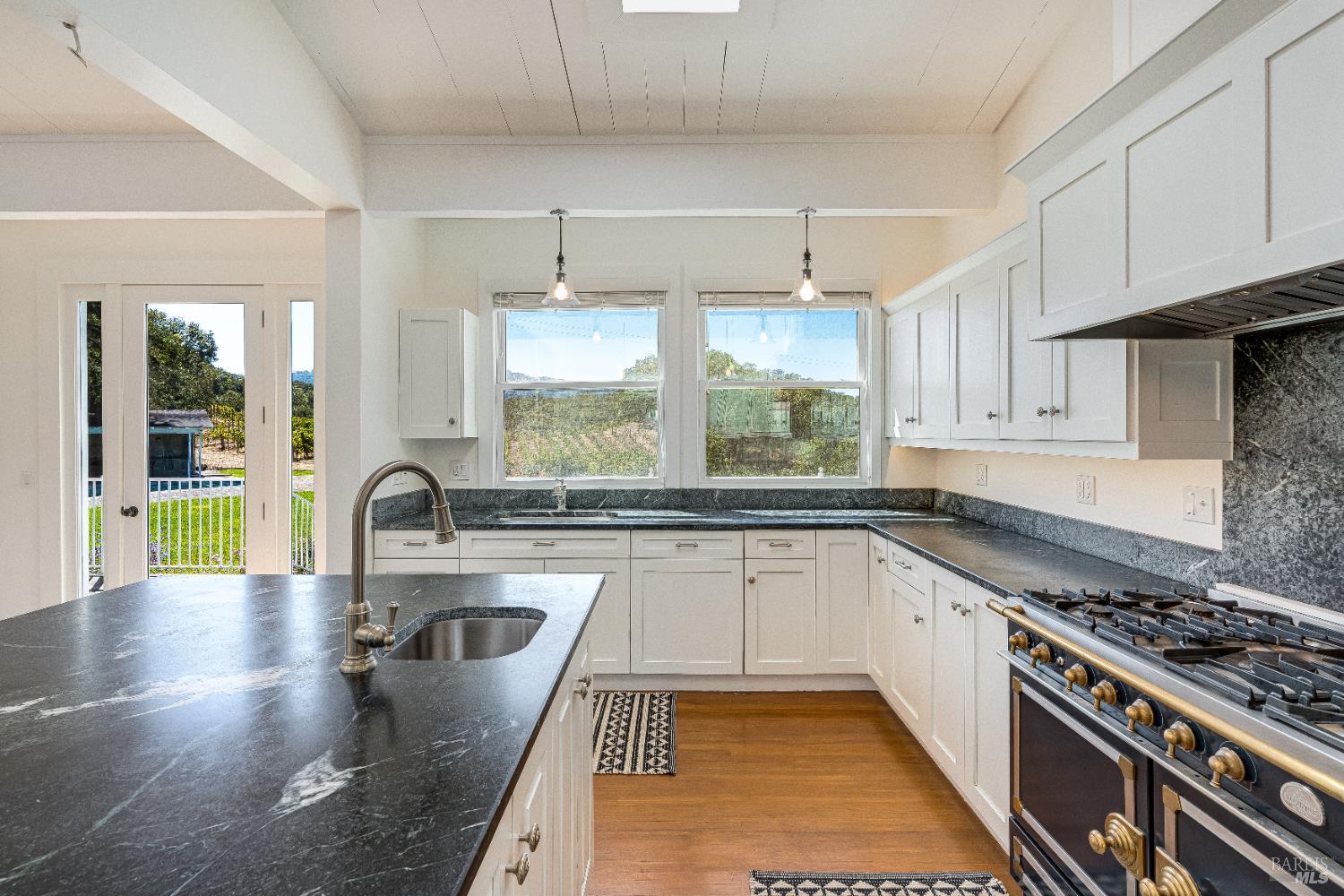 Detail Gallery Image 16 of 75 For 1790 Warm Springs Rd, Glen Ellen,  CA 95442 - 3 Beds | 3/1 Baths