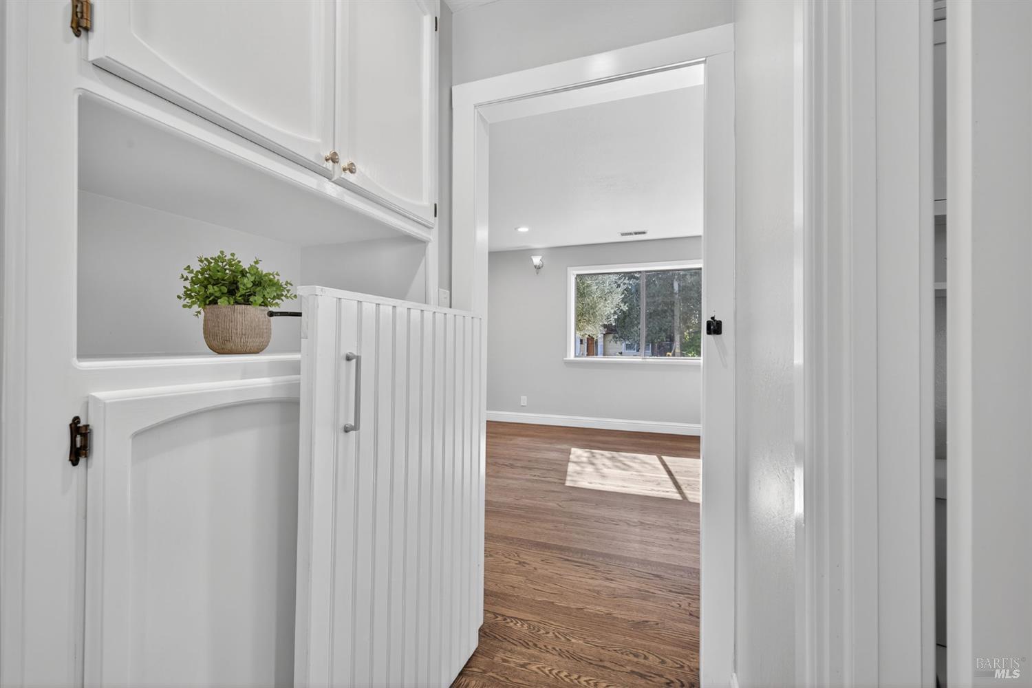 Detail Gallery Image 25 of 53 For 575 La Verne Ave, Santa Rosa,  CA 95404 - 3 Beds | 2 Baths