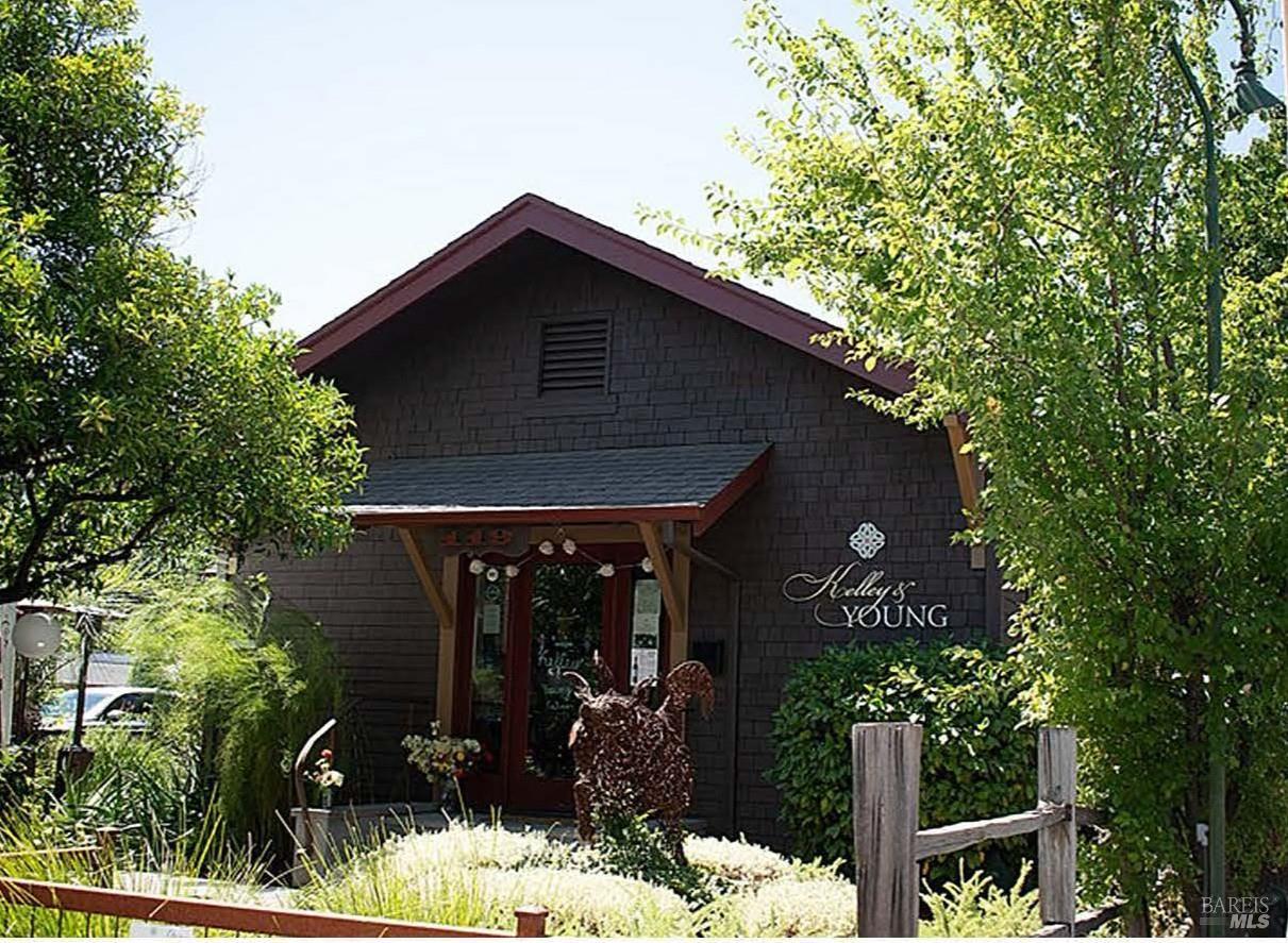 Detail Gallery Image 11 of 16 For 119 S Cloverdale Blvd, Cloverdale,  CA 95425 - – Beds | – Baths