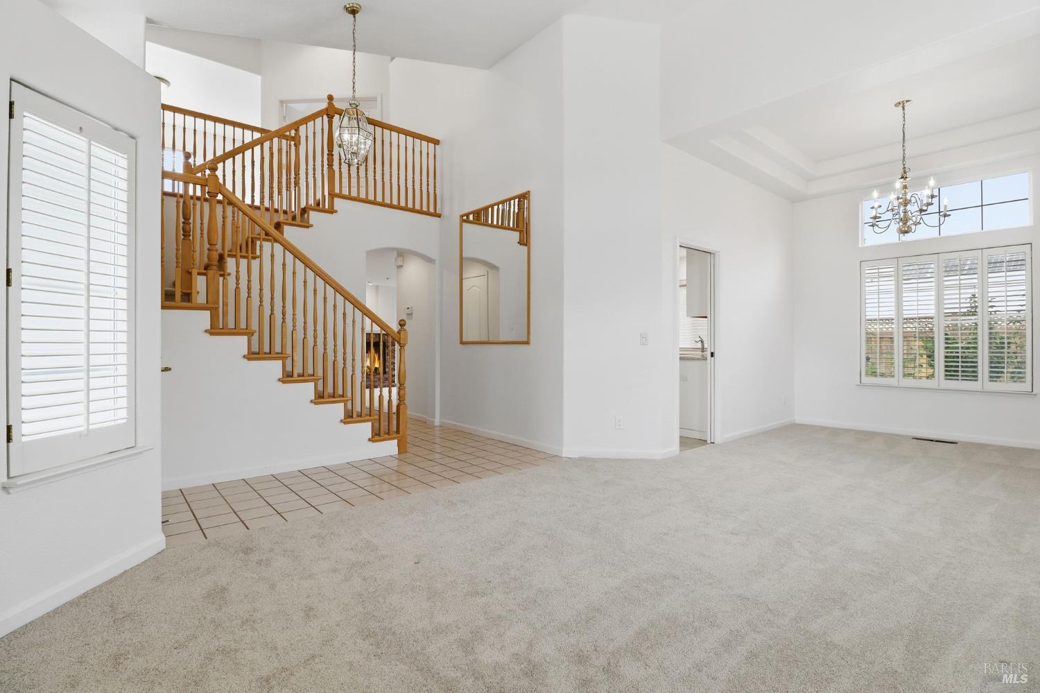 Detail Gallery Image 10 of 36 For 1845 Sandstone Dr, Petaluma,  CA 94954 - 4 Beds | 2/1 Baths