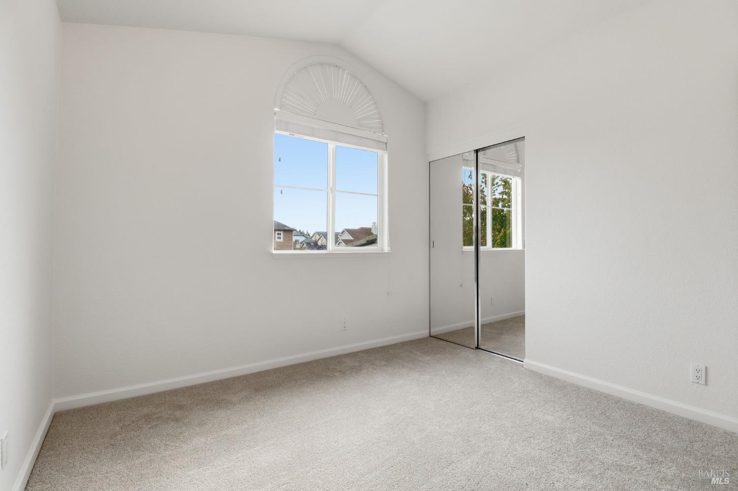 Detail Gallery Image 20 of 36 For 1845 Sandstone Dr, Petaluma,  CA 94954 - 4 Beds | 2/1 Baths