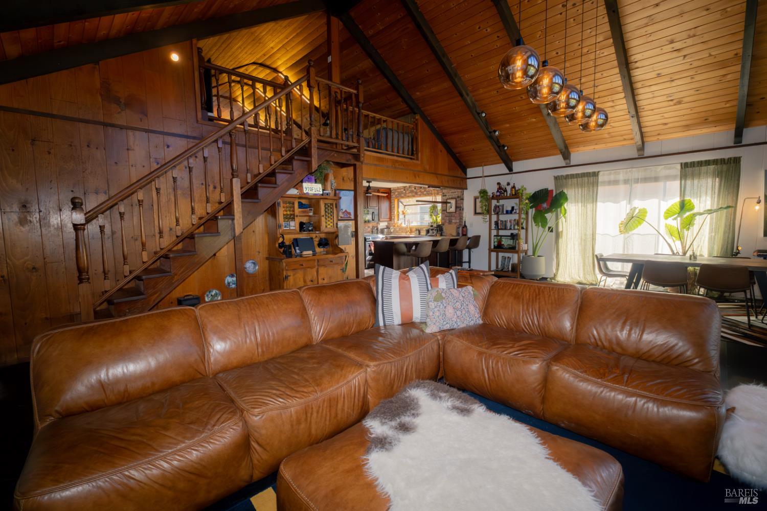 Detail Gallery Image 5 of 49 For 18279 Hidden Valley Rd, Hidden Valley Lake,  CA 95467 - 3 Beds | 2 Baths