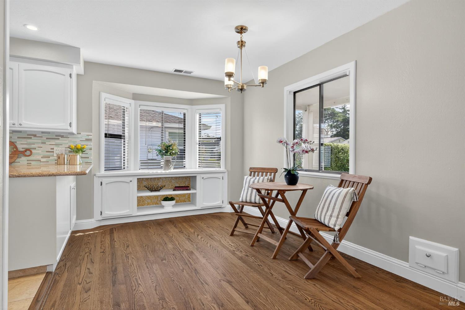 Detail Gallery Image 16 of 53 For 575 La Verne Ave, Santa Rosa,  CA 95404 - 3 Beds | 2 Baths