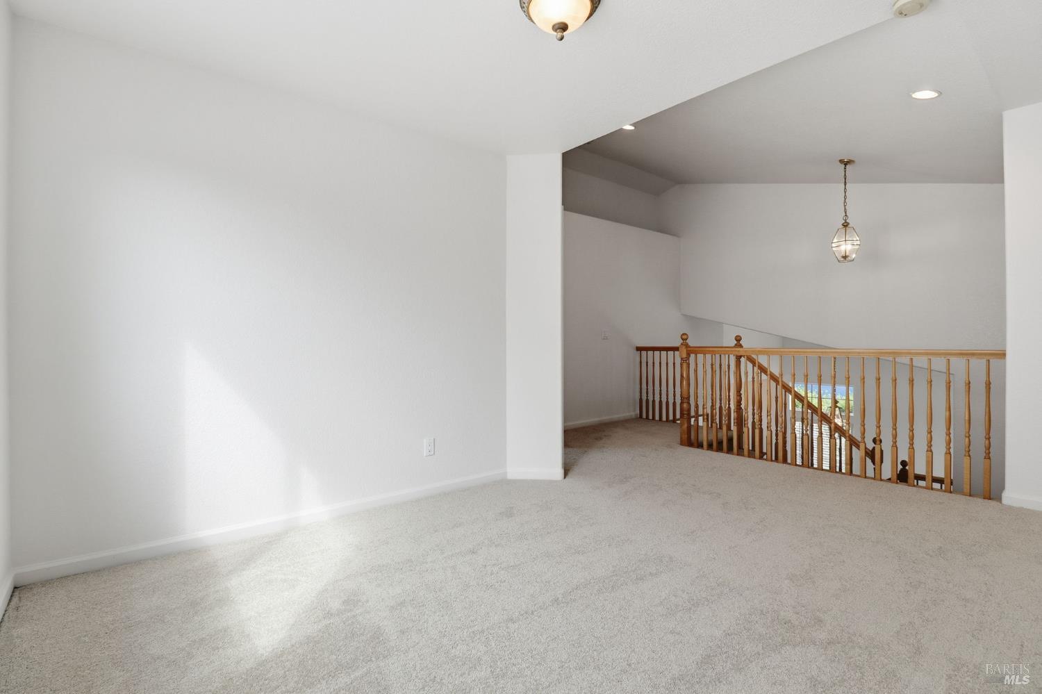 Detail Gallery Image 17 of 36 For 1845 Sandstone Dr, Petaluma,  CA 94954 - 4 Beds | 2/1 Baths