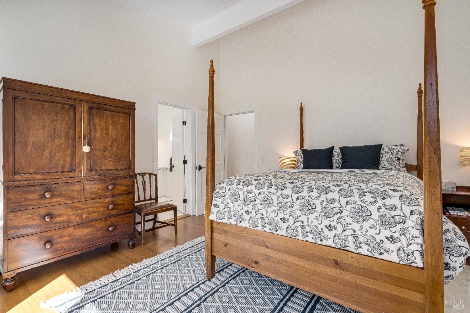 Detail Gallery Image 30 of 75 For 1790 Warm Springs Rd, Glen Ellen,  CA 95442 - 3 Beds | 3/1 Baths