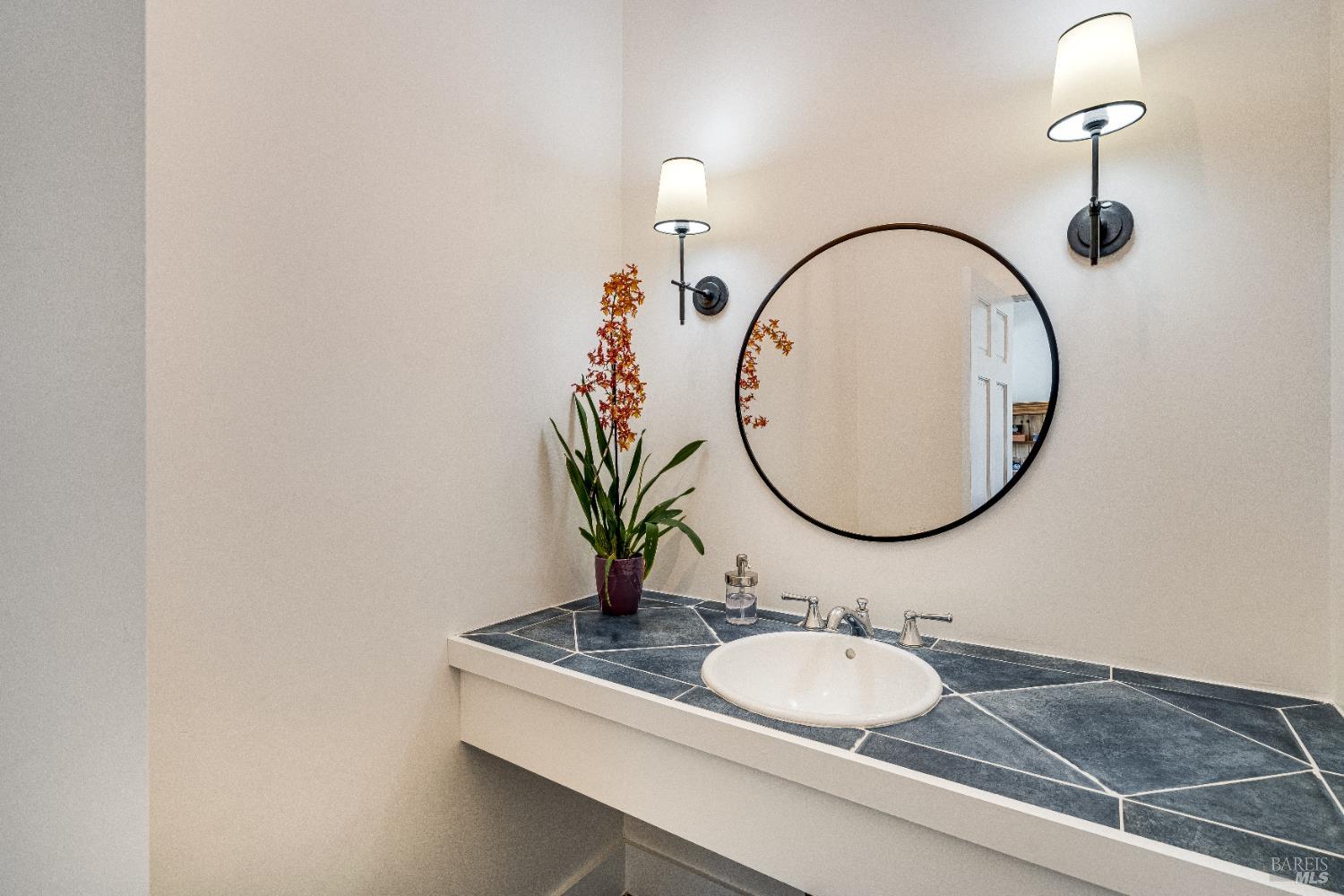 Detail Gallery Image 25 of 75 For 1790 Warm Springs Rd, Glen Ellen,  CA 95442 - 3 Beds | 3/1 Baths