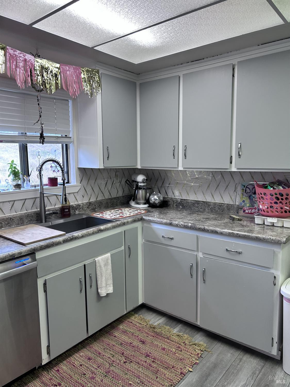 Detail Gallery Image 5 of 40 For 290 Robles Dr, Lakeport,  CA 95453 - 3 Beds | 2 Baths