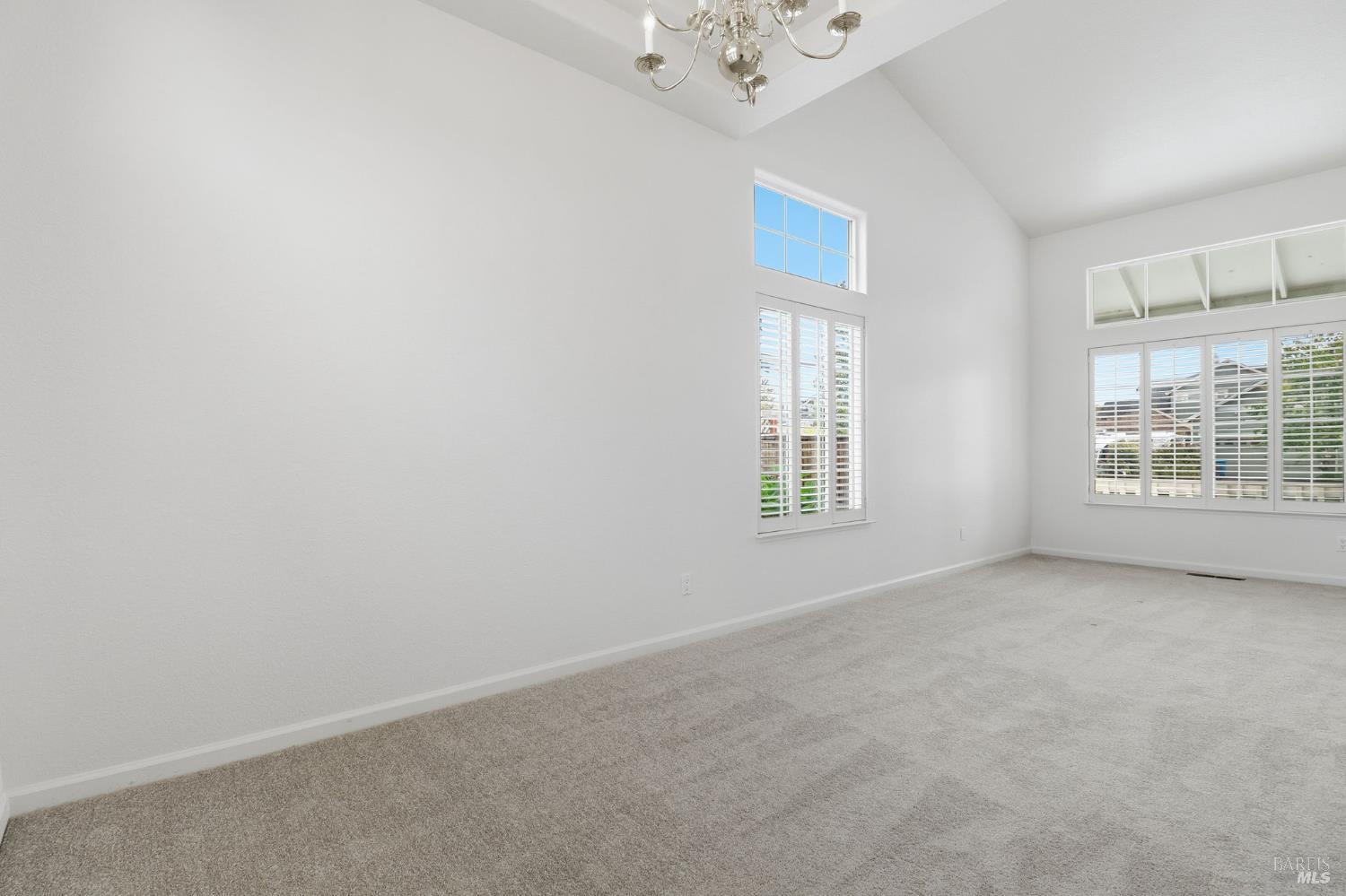 Detail Gallery Image 16 of 36 For 1845 Sandstone Dr, Petaluma,  CA 94954 - 4 Beds | 2/1 Baths