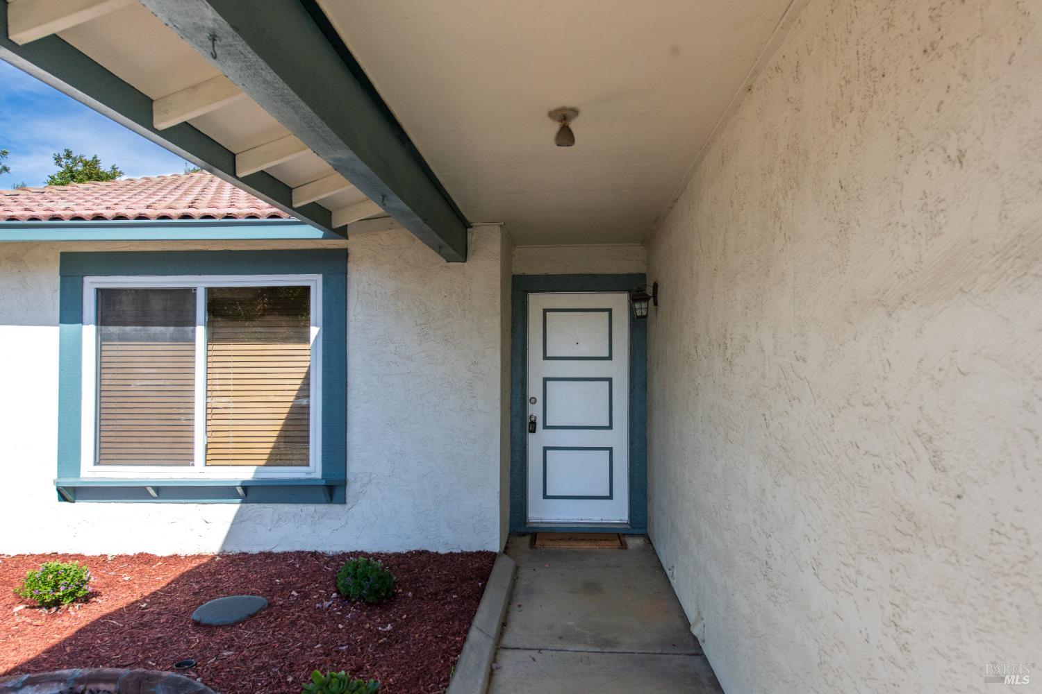 Detail Gallery Image 12 of 43 For 1944 Diamond Way, Fairfield,  CA 94533 - 3 Beds | 2 Baths