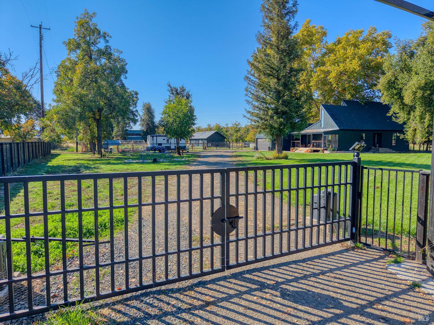 Detail Gallery Image 5 of 76 For 2427 Argonaut Rd, Finley,  CA 95453 - 3 Beds | 2 Baths