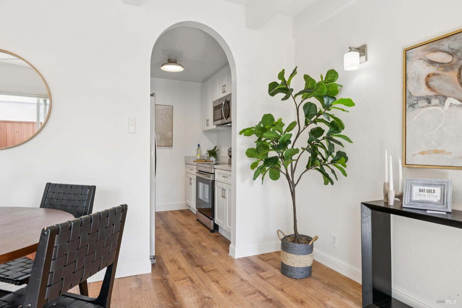 Detail Gallery Image 8 of 31 For 1542 Center Rd #103,  Novato,  CA 94947 - 2 Beds | 1/1 Baths