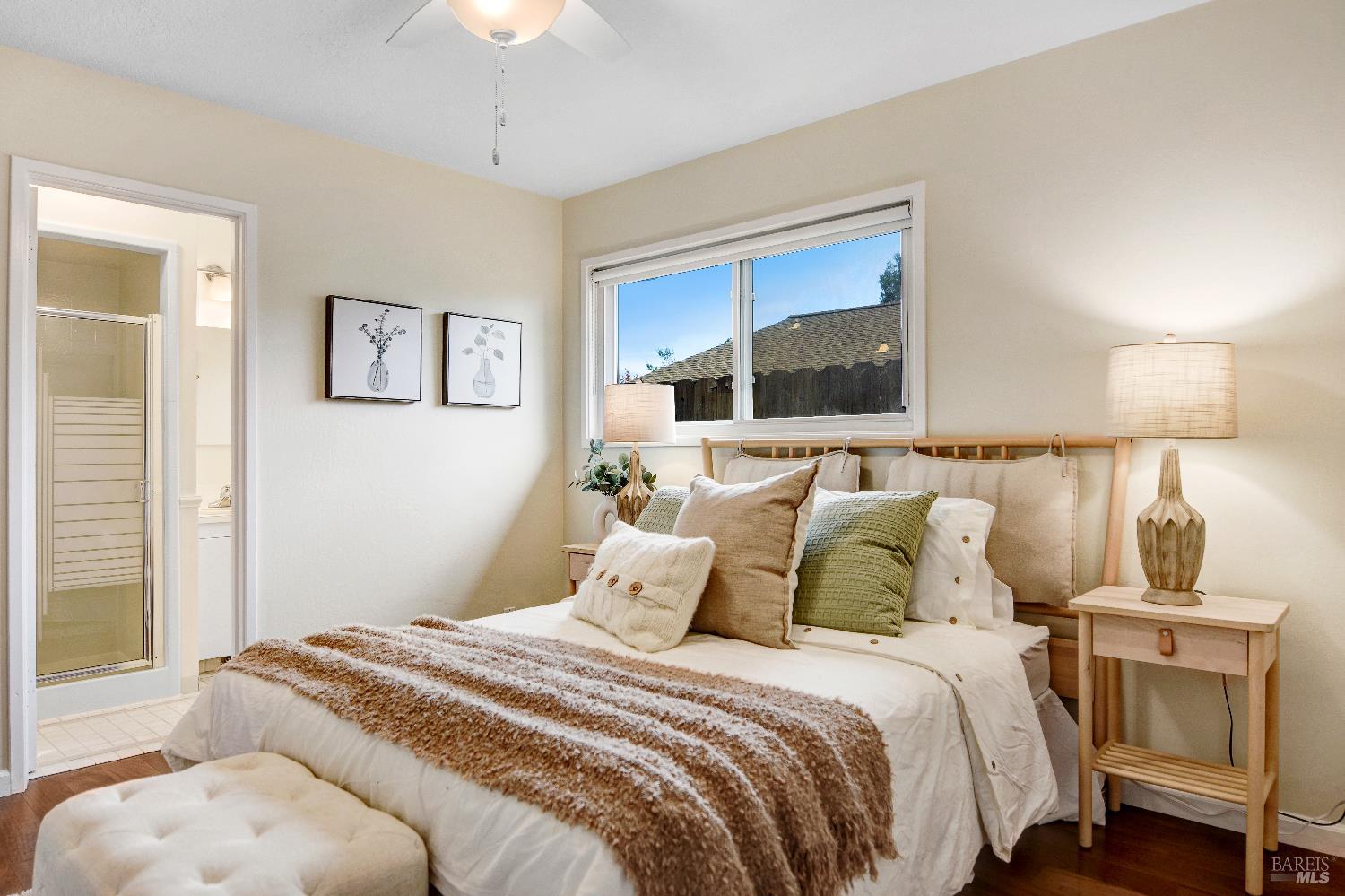 Detail Gallery Image 14 of 36 For 25 Roosevelt Ave, San Rafael,  CA 94903 - 4 Beds | 2/1 Baths